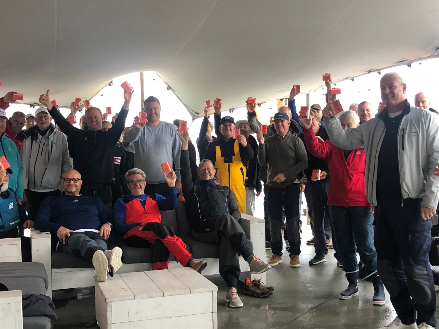 Skrobber trotse sponsor van de Nederlandse Folkboot Club Regatta